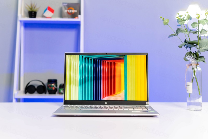 Màn hình laptop HP có tốt không? Giá thành như thế nào?