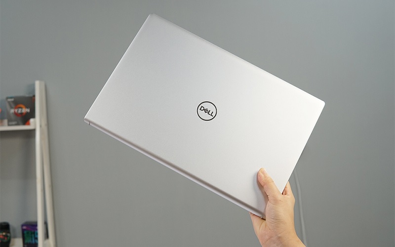 List máy tính xách tay Dell 14 inch mỏng nhẹ, cấu hình cao nên mua
