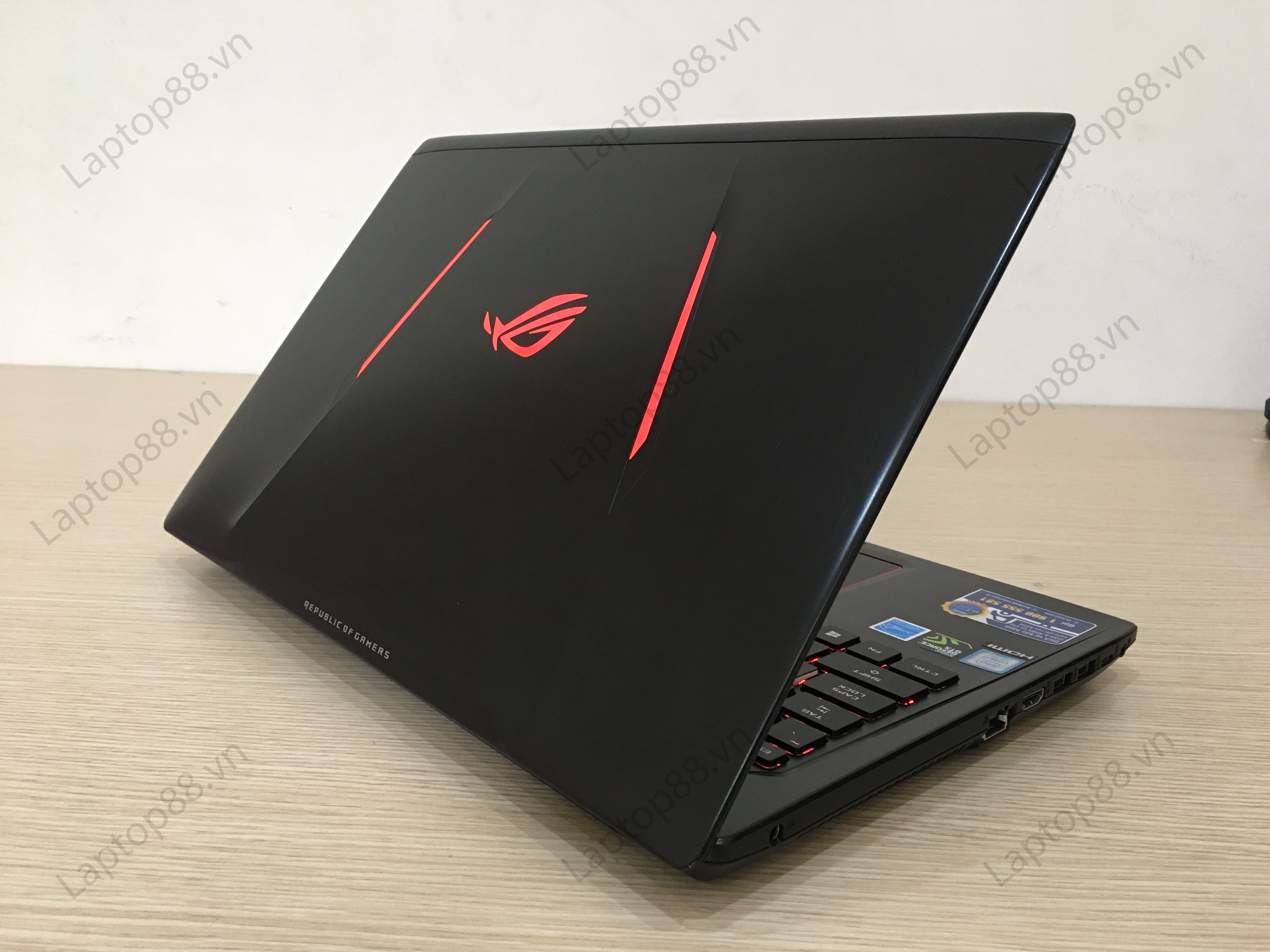 Laptop Gaming cũ Asus GL553VD - Intel Core i7 7700HQ.RAM 8GB.HDD 1TB. Nvidia GeForce GTX 1050 (4GB DDR5 128bit). KBL RGB. full HD. 15.6inch3