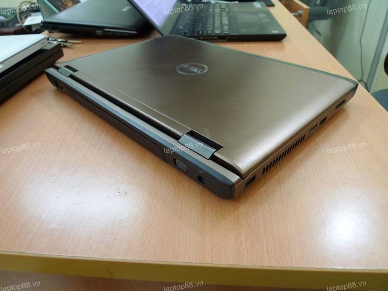 Bán laptop cũ Dell Vostro 3550 core i5 VGA 1GB giá rẻ tại Hà Nội
