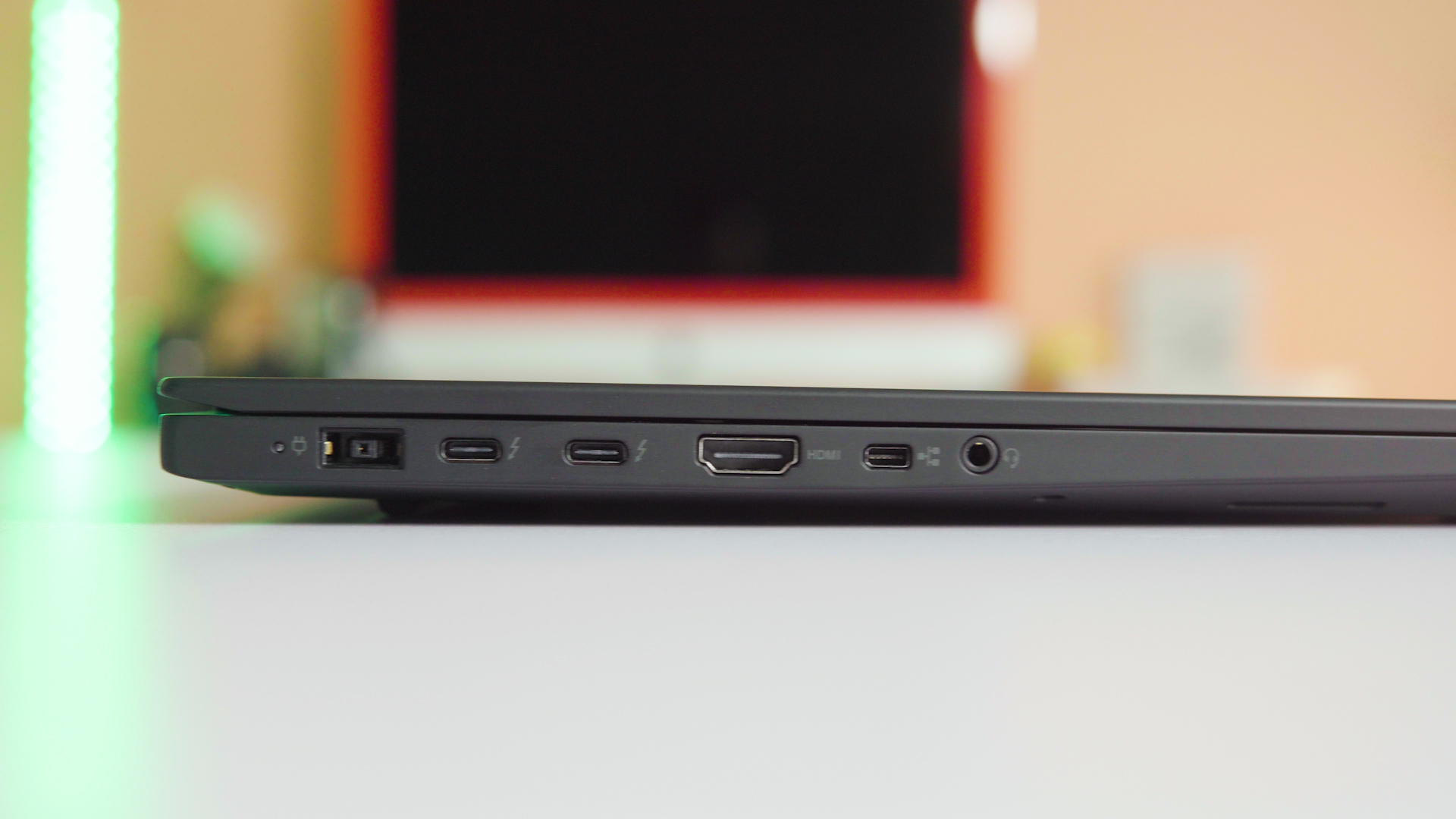Đánh giá chi tiết Lenovo ThinkPad X1 Extreme