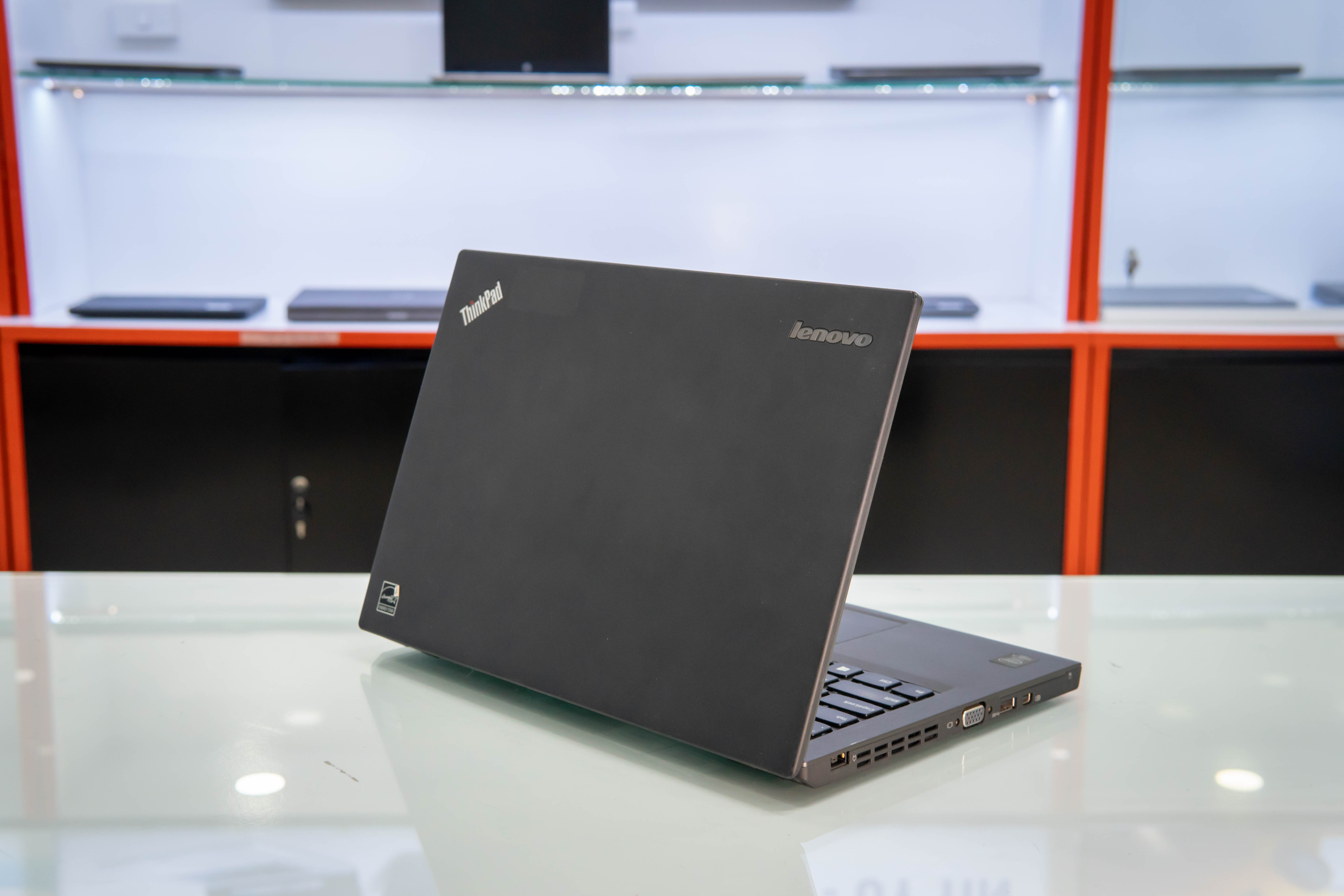 Review các mẫu laptop Lenovo dưới 10 triệu cho văn phòng và sinh viên 