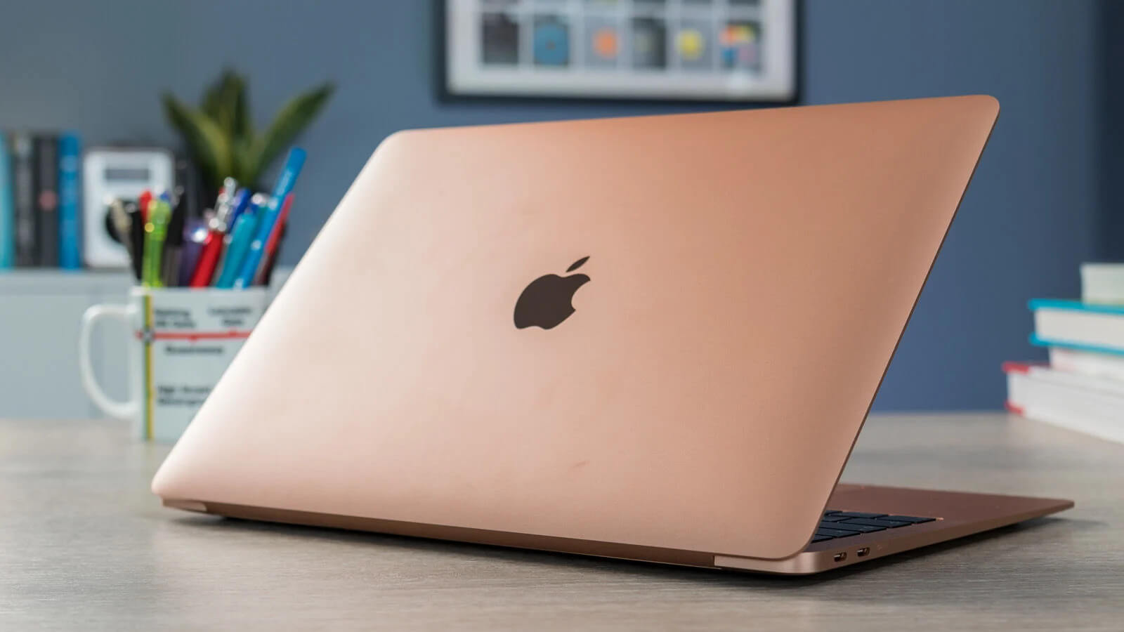 Cùng chiêm ngưỡng lại phiên bản Macbook Air 2020 màu hồng 1 thời