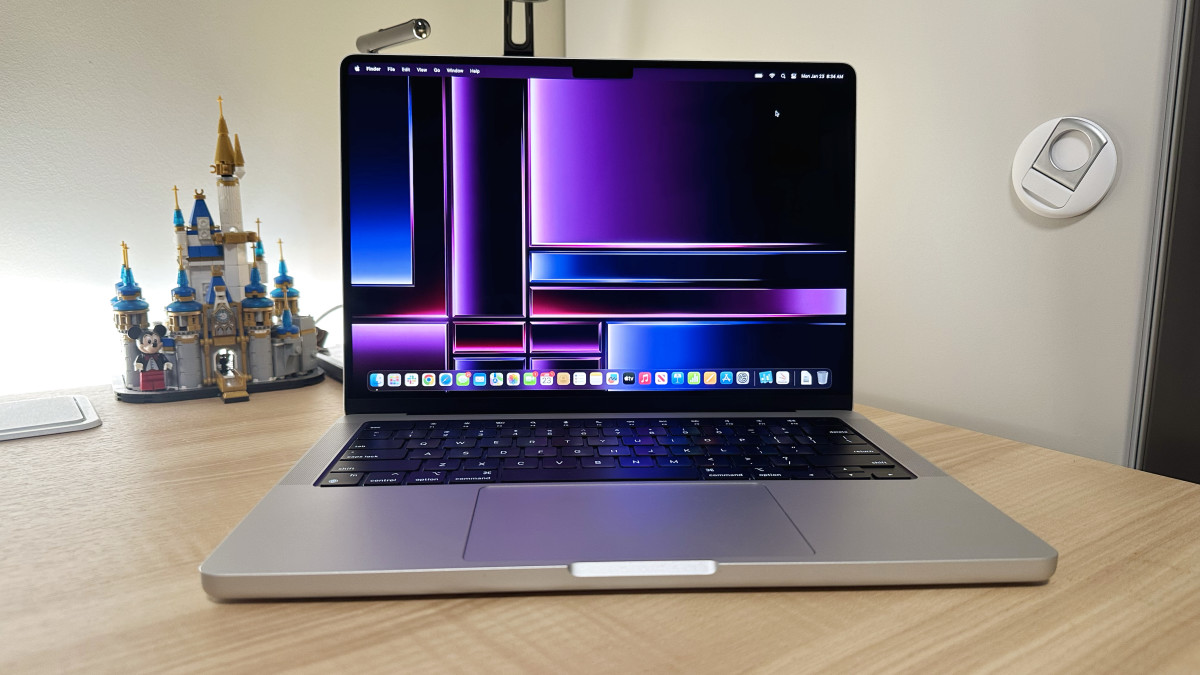 Top list các mẫu Macbook 14 inch đáng sở hữu nhất 2024