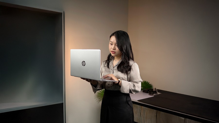 Kinh nghiệm mua laptop cho giáo viên BỀN - KHỎE - RẺ