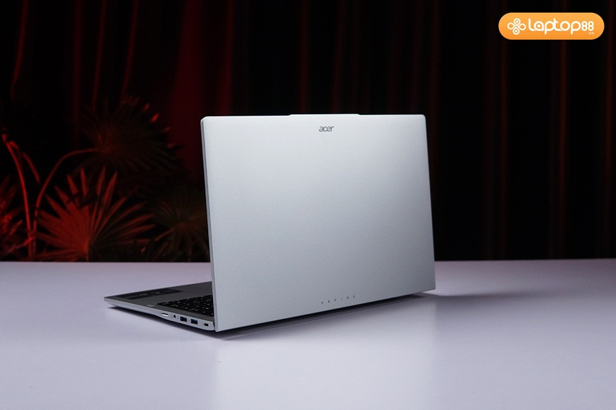 Top 5 laptop tốt cho sinh viên năm 2026: Chọn đúng theo ngành học