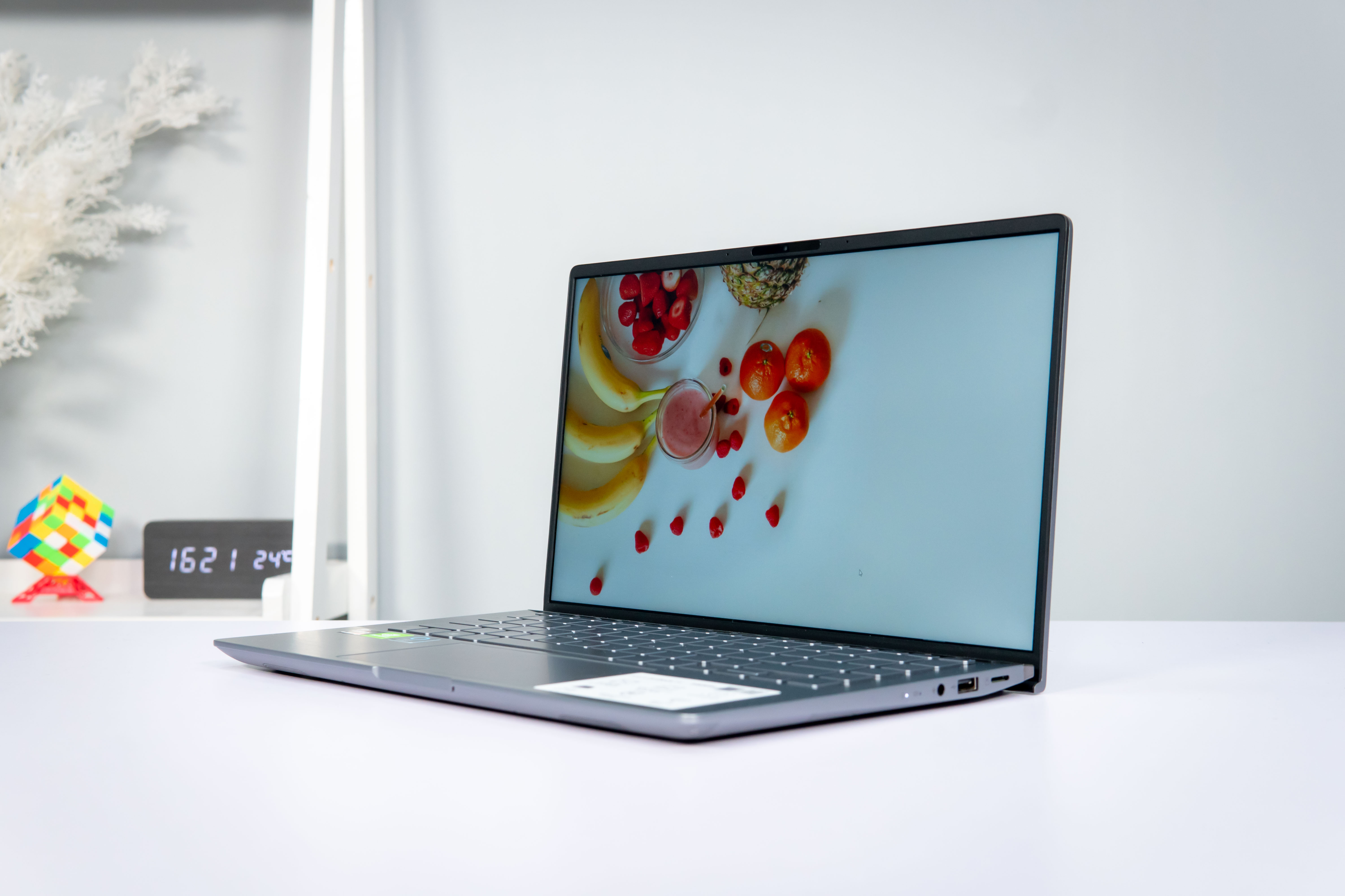 List laptop sang trọng giá rẻ chỉ từ 10 triệu đáng mua nhất 2021