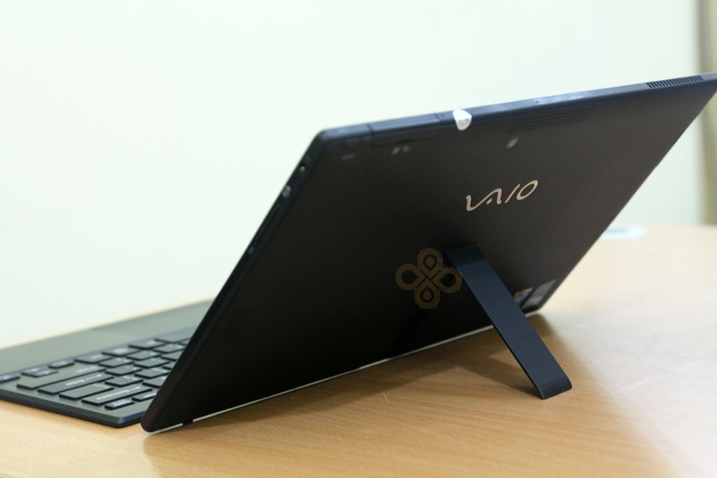 Sony Vaio Tap 11 SVT11215SGB Sony Vaio Tap 11 SVT11215SGB nhieu goc mo