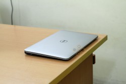 Laptop Dell XPS13 L321x (Core i5 2467M, RAM 4GB, SSD 128GB, Intel HD Graphics 3000, 13.3 inch)