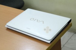 Laptop Sony Vaio SVE14126CVW (Core i5 3210M, RAM 4GB, HDD 500GB, 1GB AMD Radeon HD 7550M, 14 inch)