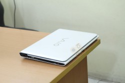 Laptop Sony Vaio SVE14132CVW (Core i3 3120M, RAM 4GB, HDD 320GB, Intel HD Graphics 4000, 14 inch)