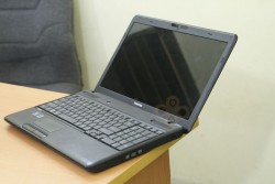 Laptop Toshiba Satellite C660 (Pentium T4200, RAM 2GB, HDD 320GB, Intel GMA X4500MHD, 15.6 inch)