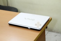 Laptop Sony Vaio SVF14217SGW (Core i3  3227U, RAM 4GB, HDD 500GB, Nvidia Geforce GT 740M, 14 inch touch - cảm ứng đa điểm)