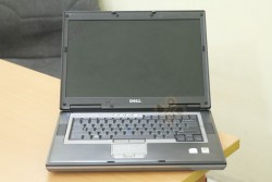 Laptop Dell Latitude D830 (Core 2 Duo T7300, RAM 2GB, HDD 320GB, Intel GMA X3100, 15.4 inch)