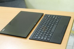 Laptop Sony Vaio Tap 11 SVT11215SGB (Core i5 4210Y, RAM 4GB, SSD 128GB, Intel HD Graphics 4200, 11.6 inch FullHD touch cảm ứng đa điểm)