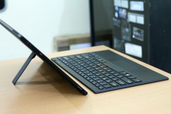 Laptop Sony Vaio Tap 11 SVT11215SGB (Core i5 4210Y, RAM 4GB, SSD 128GB, Intel HD Graphics 4200, 11.6 inch FullHD touch cảm ứng đa điểm)