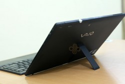 Laptop Sony Vaio Tap 11 SVT11215SGB (Core i5 4210Y, RAM 4GB, SSD 128GB, Intel HD Graphics 4200, 11.6 inch FullHD touch cảm ứng đa điểm)