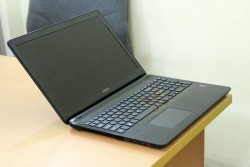 Laptop Sony Vaio SVF15322SGB (Core i3 4005U, RAM 2GB, HDD 500GB, Intel HD Graphics 4400, 15.6 inch
