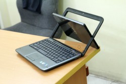 Netbook Dell Inspiron Duo (Atom N550, RAM 2GB, HDD 320GB, Intel GMA 3150, 10.1 inch cảm ứng touchscreen)