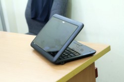 Netbook Dell Inspiron Duo (Atom N550, RAM 2GB, HDD 320GB, Intel GMA 3150, 10.1 inch cảm ứng touchscreen)