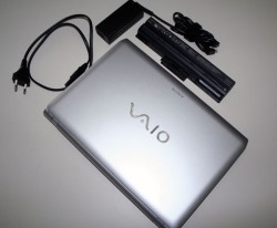 Laptop Sony Vaio YB35AG (AMD E-450, RAM 2GB, HDD 320GB, AMD Radeon HD 6320M, 11.6 inch, FreeDOS)
