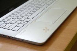 Sony Vaio SVF14A16SGS (Core i7 3537U, RAM 8GB, 750GB, Nvidia Geforce GT 735M, 14 inch FullHD)