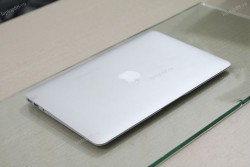 Macbook Air MC969 (Core i5 2467M, RAM 4GB, SSD 128GB, Intel HD Graphics 3000, 11.6 inch)