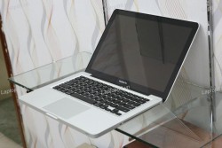 Macbook Pro MB990 CTO (Core 2 Duo P7550, RAM 4GB, HDD 250GB, Nvidia Geforce 9400M, 13.3 inch)