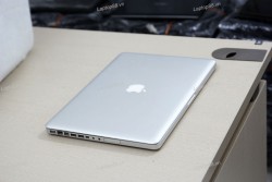 Macbook Pro MB470 (Core 2 Duo P8600, RAM 4GB, HDD 250GB, Nvidia Geforce 9400M + 9600M GT, 15.4 inch)