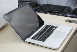 Macbook Pro MB470 (Core 2 Duo P8600, RAM 4GB, HDD 250GB, Nvidia Geforce 9400M + 9600M GT, 15.4 inch)