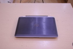 Laptop Dell Latitude E6320 (Core i5 2520M, RAM 4GB, HDD 250GB, Intel HD Graphics 3000, 13.3 inch) 