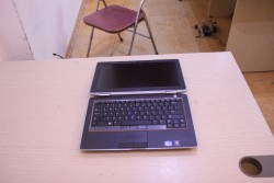 Laptop Dell Latitude E6320 (Core i5 2520M, RAM 4GB, HDD 250GB, Intel HD Graphics 3000, 13.3 inch) 