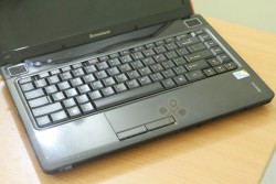 Laptop Lenovo Ideapad Y450 (Core 2 Duo-T6600, RAM 2GB, HDD 320GB, Intel GMA X4500MHD, 14 inch, FreeDOS)