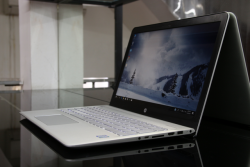 Laptop HP Envy 15-AS105TU (Core i7 7500u,ram 8GB, SSD 128GB + HDD 1TB, Intel HD 620, 15.6 inch FullHD, Led phím,vỏ nhôm)