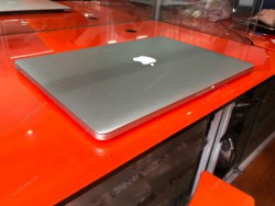 Macbook Pro 15 2015 MJLQ2 (Core i7 2.8GHz, 16GB, SSD 1TB, AMD R9 M370X)