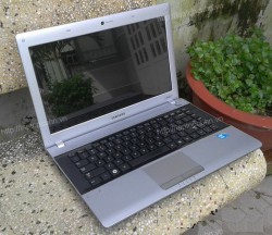 Laptop Samsung RV409 (Core i3-380M, RAM 2GB, HDD 500GB, Intel HD Graphics, 14 inch, FreeDOS)