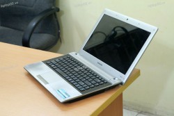 Laptop Samsung RV409 (Core i3-380M, RAM 2GB, HDD 500GB, Intel HD Graphics, 14 inch, FreeDOS)
