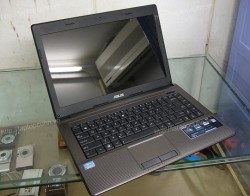 Laptop Asus X44H (Core i3-2330M, RAM 2GB, HDD 320GB, 1GB AMD Radeon HD 6470M, 14 inch, FreeDOS)