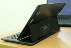 Laptop Sony Vaio Duo 11 (Core i5 3317U, RAM 4GB, SSD 128GB, Intel HD Graphics 4000, 11.6 inch FullHD Touch screen cảm ứng)