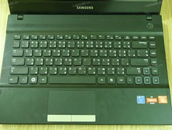 Laptop Samsung NP305V4Z (AMD A8 3530MX, 6GB, 1TB, 2GB AMD 6630M, 14 inch)