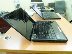 Laptop Toshiba Satellite L500 (Core i3 330M, RAM 2GB, HDD 320GB, ATI Radeon HD 5145, 15.6 inch)