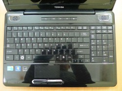 Laptop Toshiba Satellite L500 (Core i3 330M, RAM 2GB, HDD 320GB, ATI Radeon HD 5145, 15.6 inch)