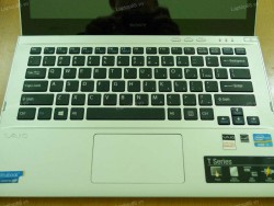 Laptop Sony Vaio SVT13137CVS (Core i7 3537U, RAM 4GB, SSD 256GB, màn hình cảm ứng Touch screen 13.3 inch)