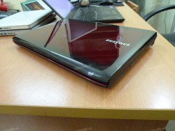 Laptop Samsung R580 (core i3 390M, RAM 2GB, HDD 500GB, Nvidia Geforce GT 330M, 15.6 inch)