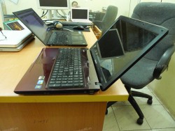 Laptop Samsung R580 (core i3 390M, RAM 2GB, HDD 500GB, Nvidia Geforce GT 330M, 15.6 inch)