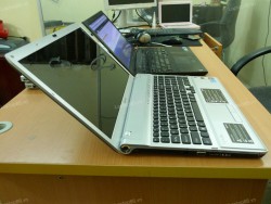 Laptop Sony Vaio VPCF1 (Core i7 740QM, RAM 4GB, HDD 250GB, Nvidia Geforce GT 330M, 16.4 inch)