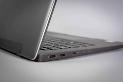 Laptop Cũ Dell Latitude 7370 - Intel Core M5