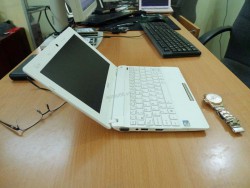 Netbook Asus EeePC X101CH (Atom N2600, RAM 2GB, HDD 320GB, Intel GMA 3600, 10.1 inch)