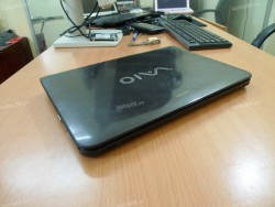Laptop Sony Vaio EA (Core i3 380M, RAM 2GB, HDD 500GB, Intel HD Graphics, 14 inch)