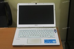 Laptop Sony Vaio SVE14A15FXW (Core i5 3210M, 6GB, 750GB, Intel HD Graphics 4000, 14 inch)